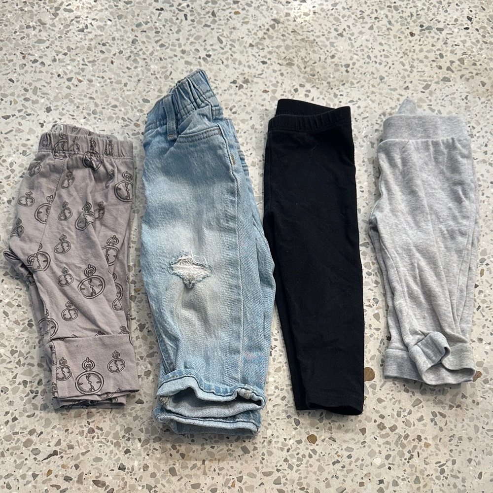 BABY BOTTOM 4 PC SET // 2 joggers, 1 leggings 1 jean 6-12/12 month